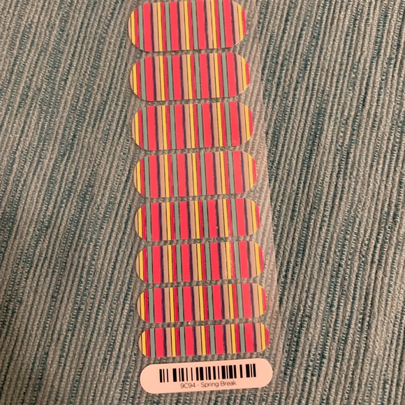 Half sheet of Jamberry’s Spring Break wrap. - Picture 1 of 1